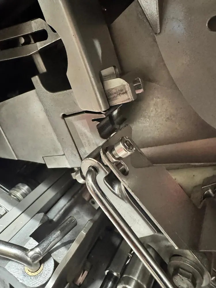 Automatic clipping machine FCA3430-18 2