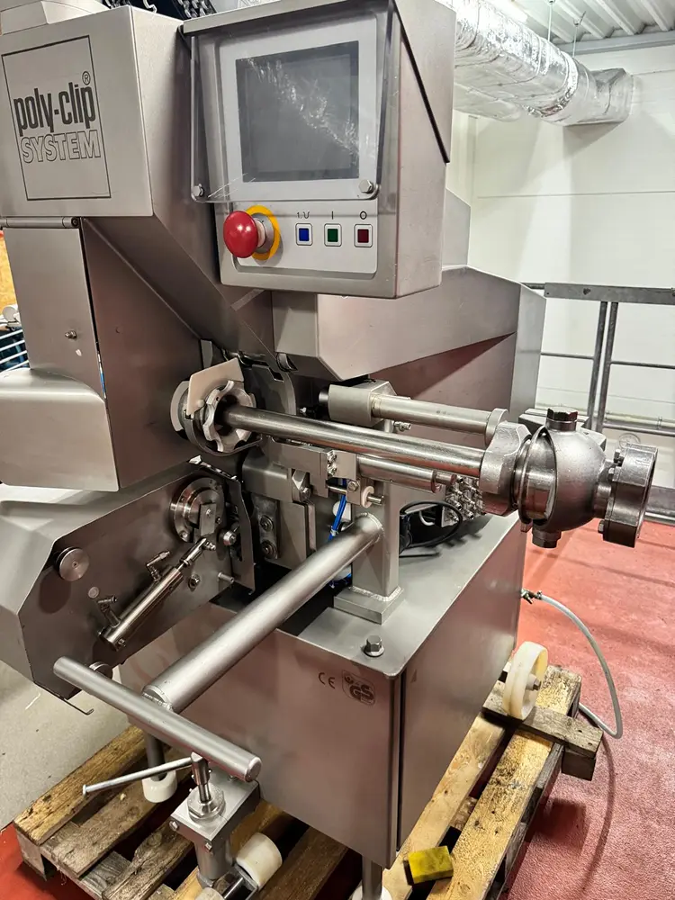 Automatic clipping machine FCA3430-18 6